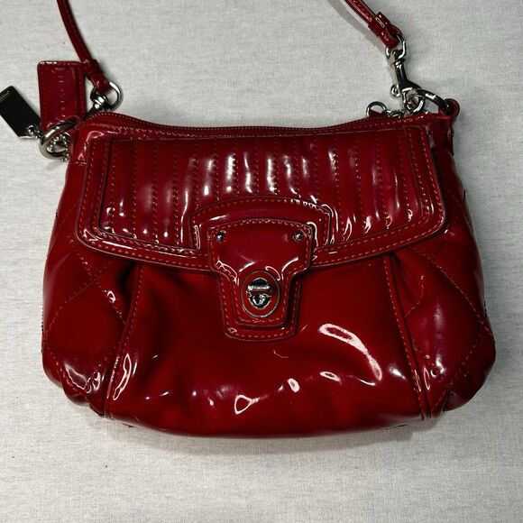 Coach Poppy Mini Crossbody bag in red, quilted, patent leather, double hang tags - Picture 2 of 7